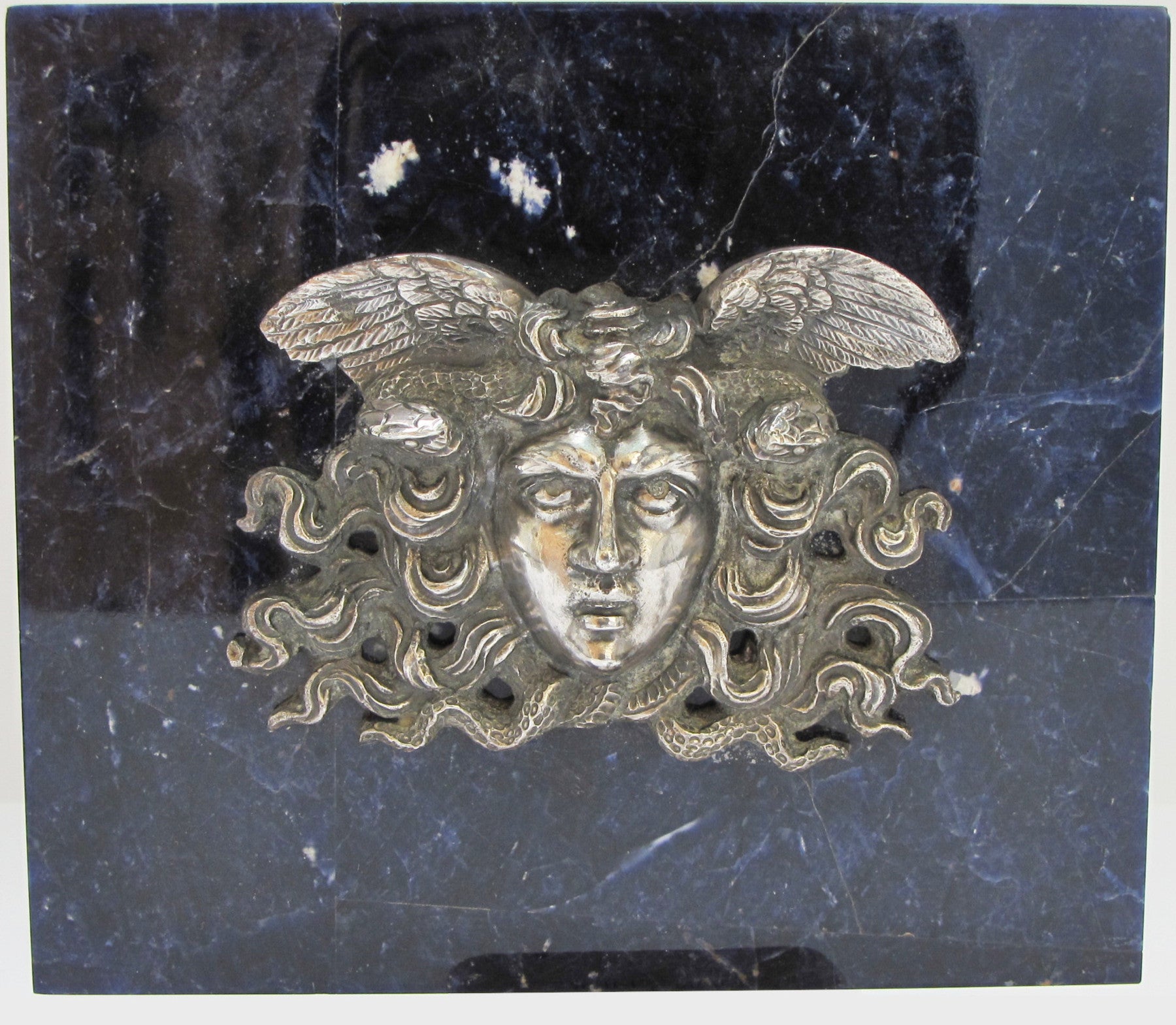 medusa head paperweight, 800/1000 silver, weight about 548 g. (19.33 oz)), size 100x110x30 mm